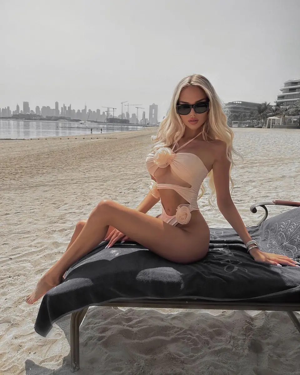 Amadea escort in Dubai