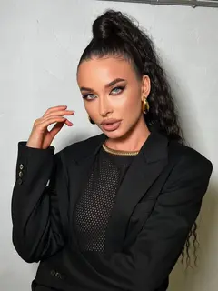 Ascania escort in Dubai