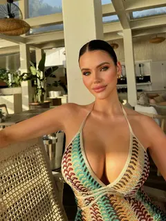 Elmira escort in Dubai