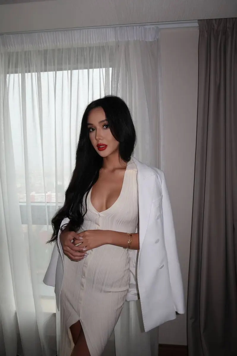 Freziya escort in Dubai