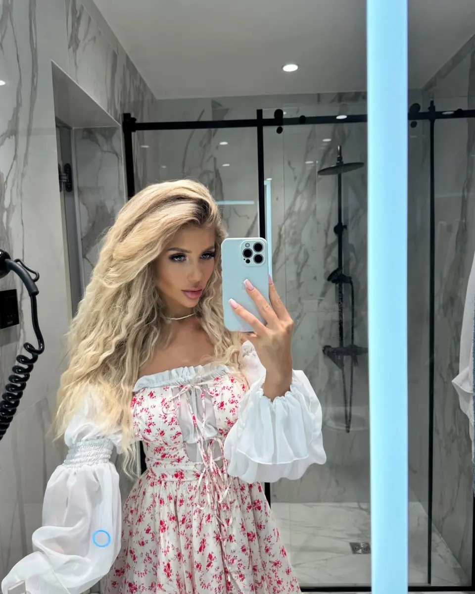 Irissa escort in Dubai