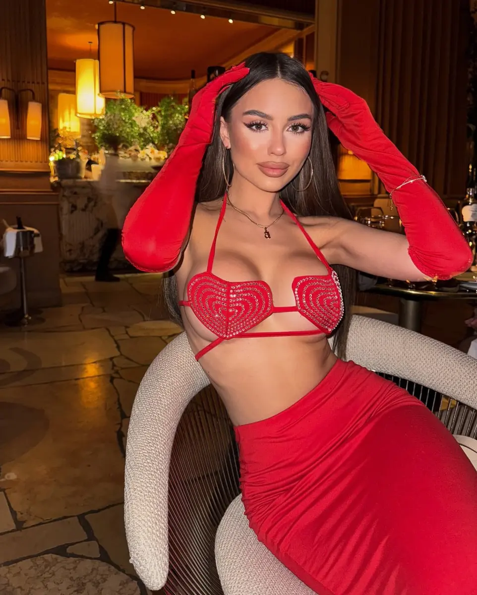 Julissa escort in Dubai