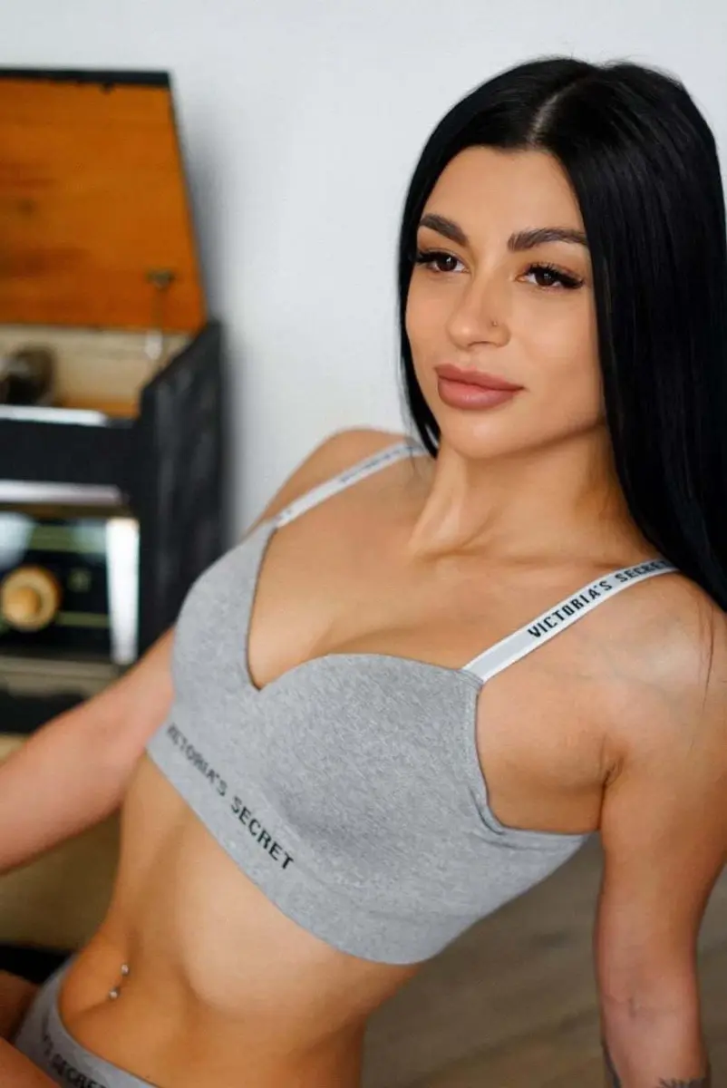 Kitty escort in Dubai