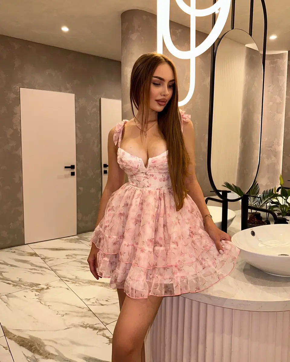 Lorita escort in Dubai