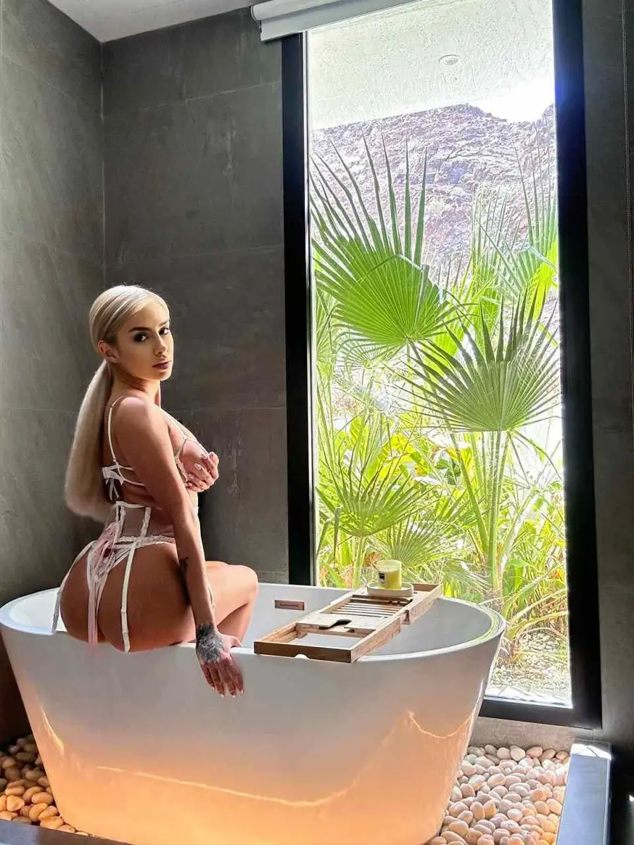 Marki escort in Dubai