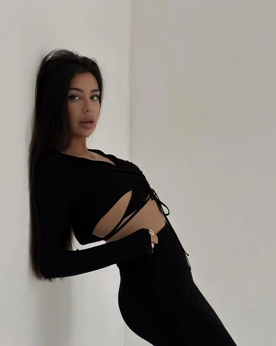 Mirelys escort in Dubai