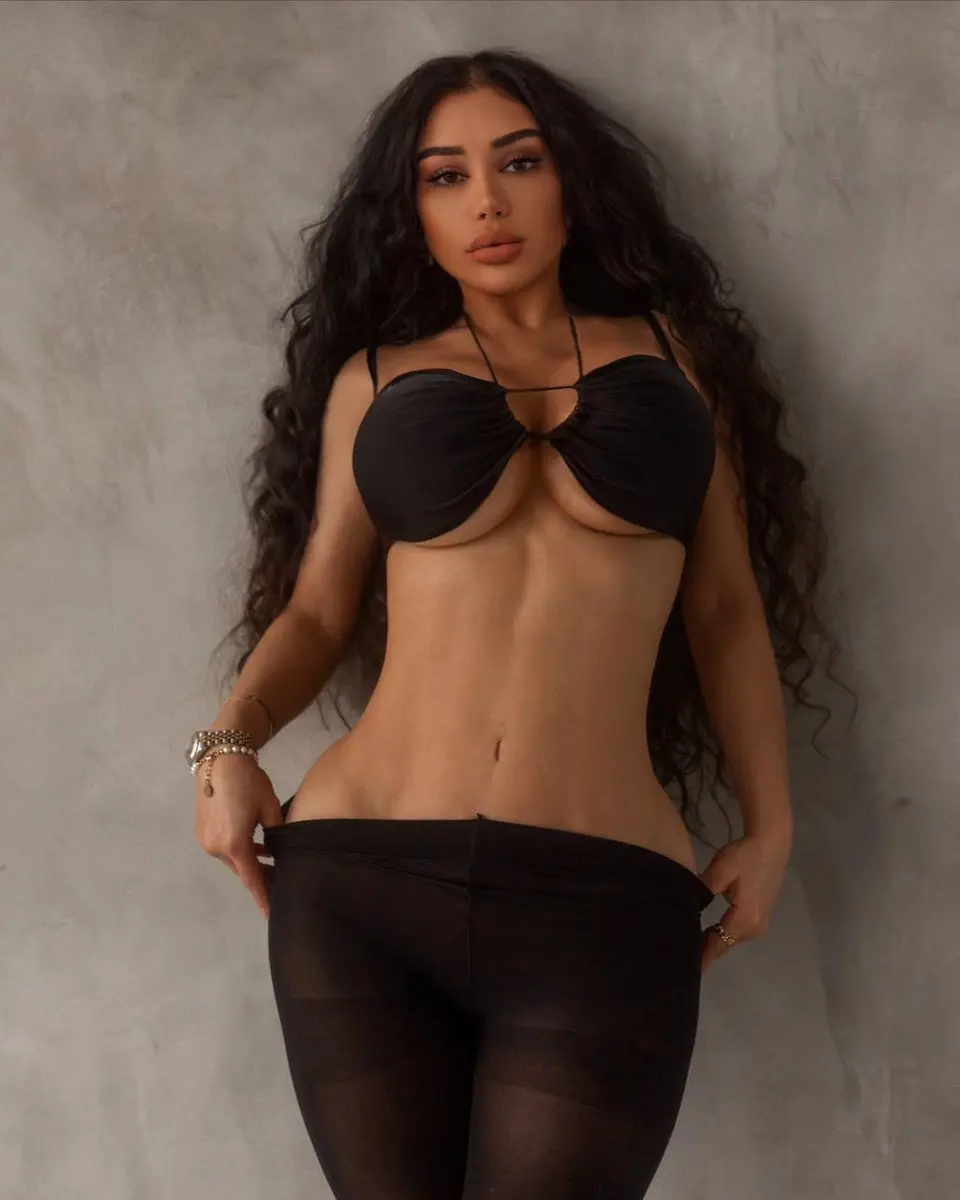 Rommila escort in Dubai