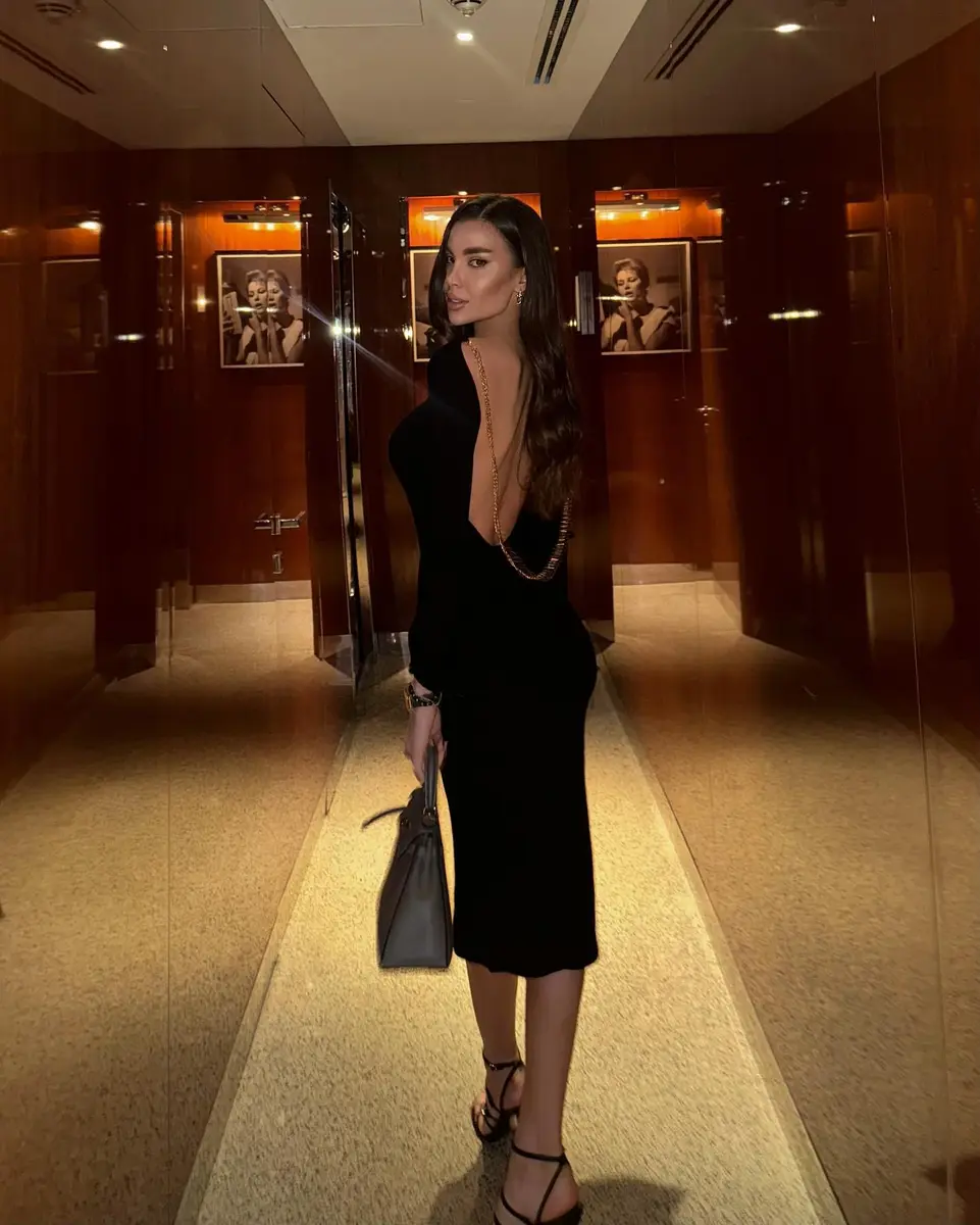 Samel escort in Dubai