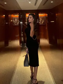 Samel escort in Dubai