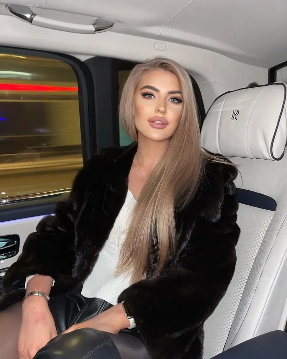 Sophia escort in Dubai