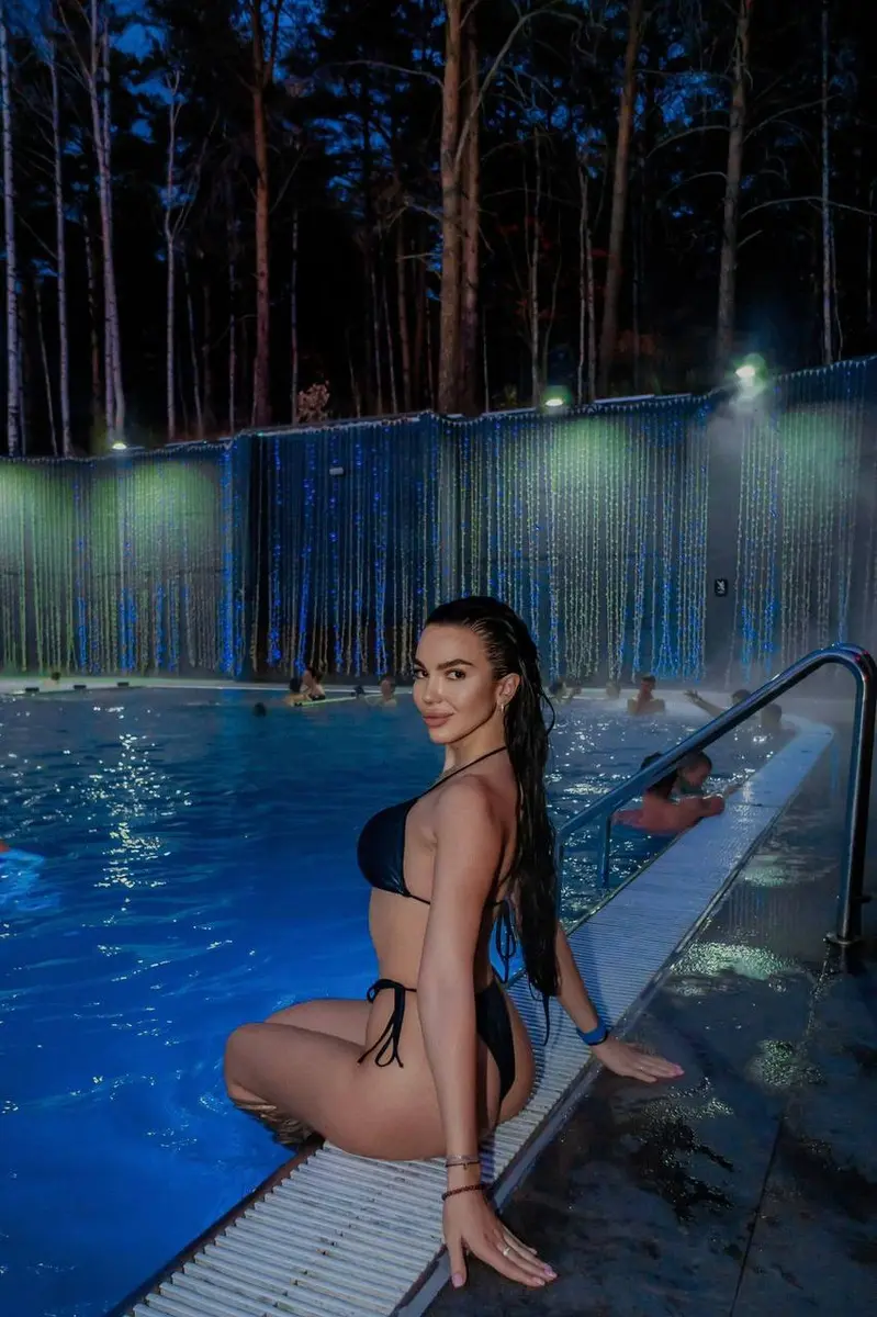 Ustinya escort in Dubai