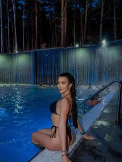 Ustinya escort in Dubai