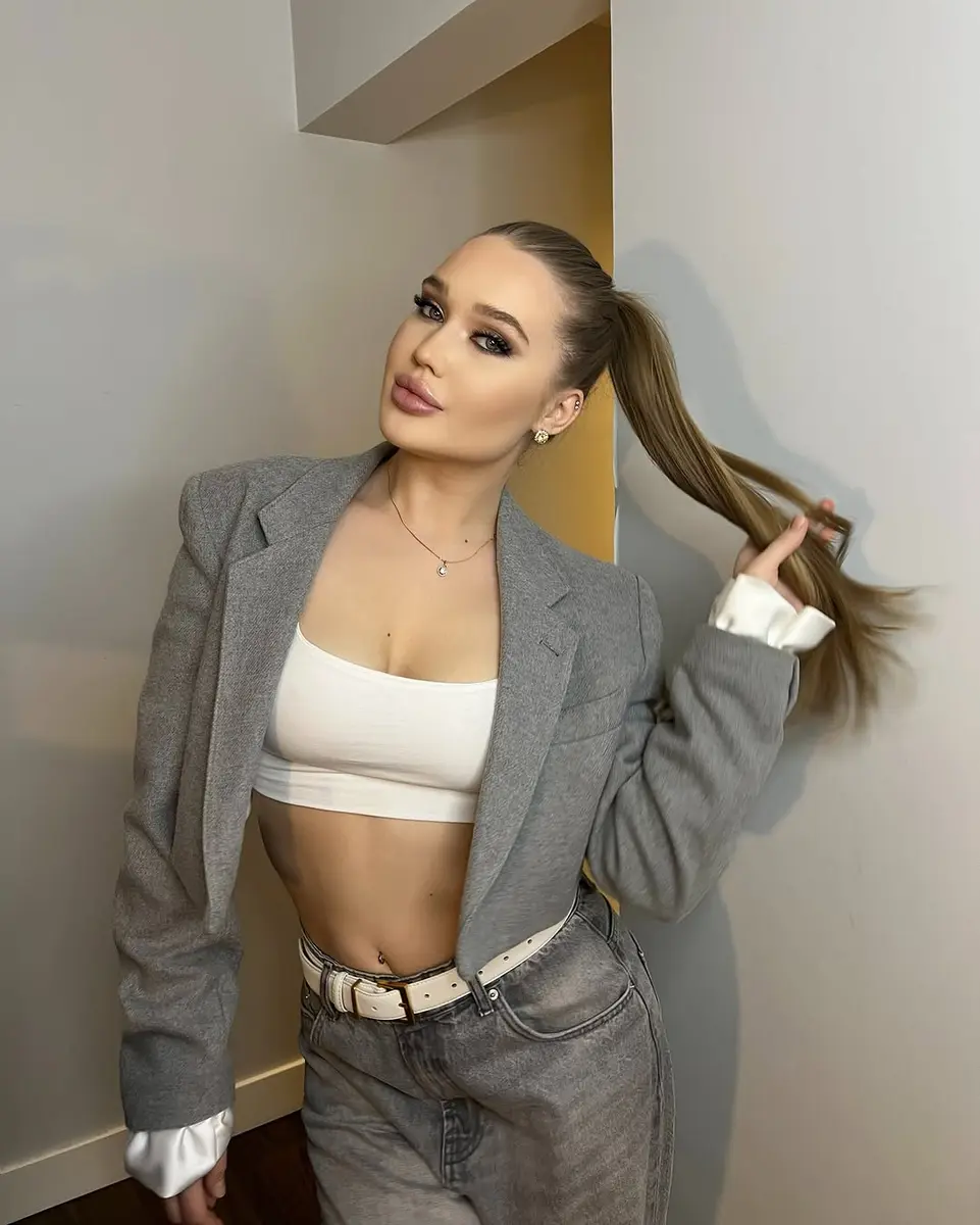 Viona escort in Dubai