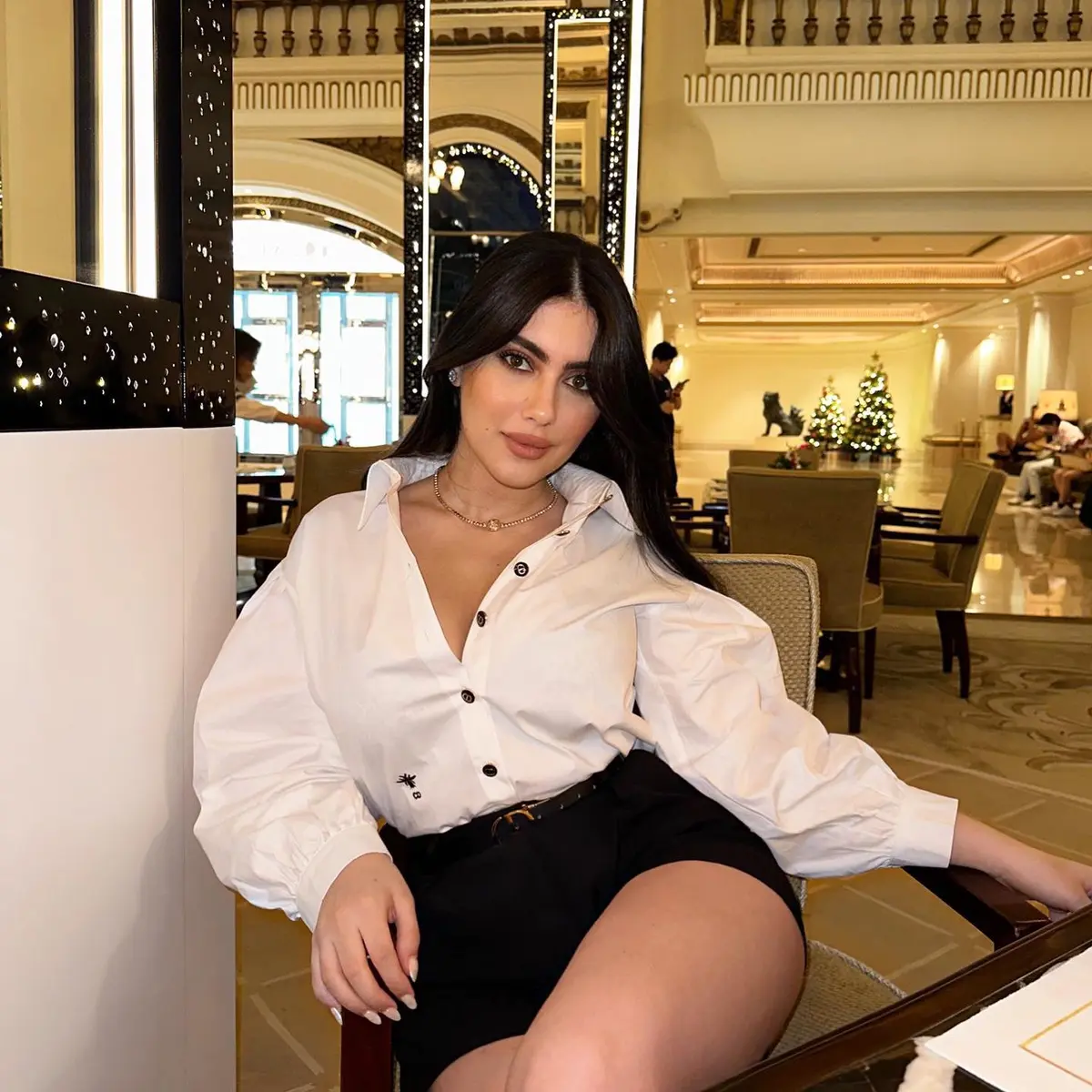 Zarina escort in Dubai