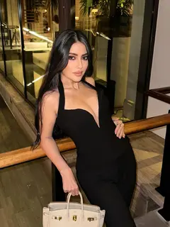 Zarina escort in Dubai