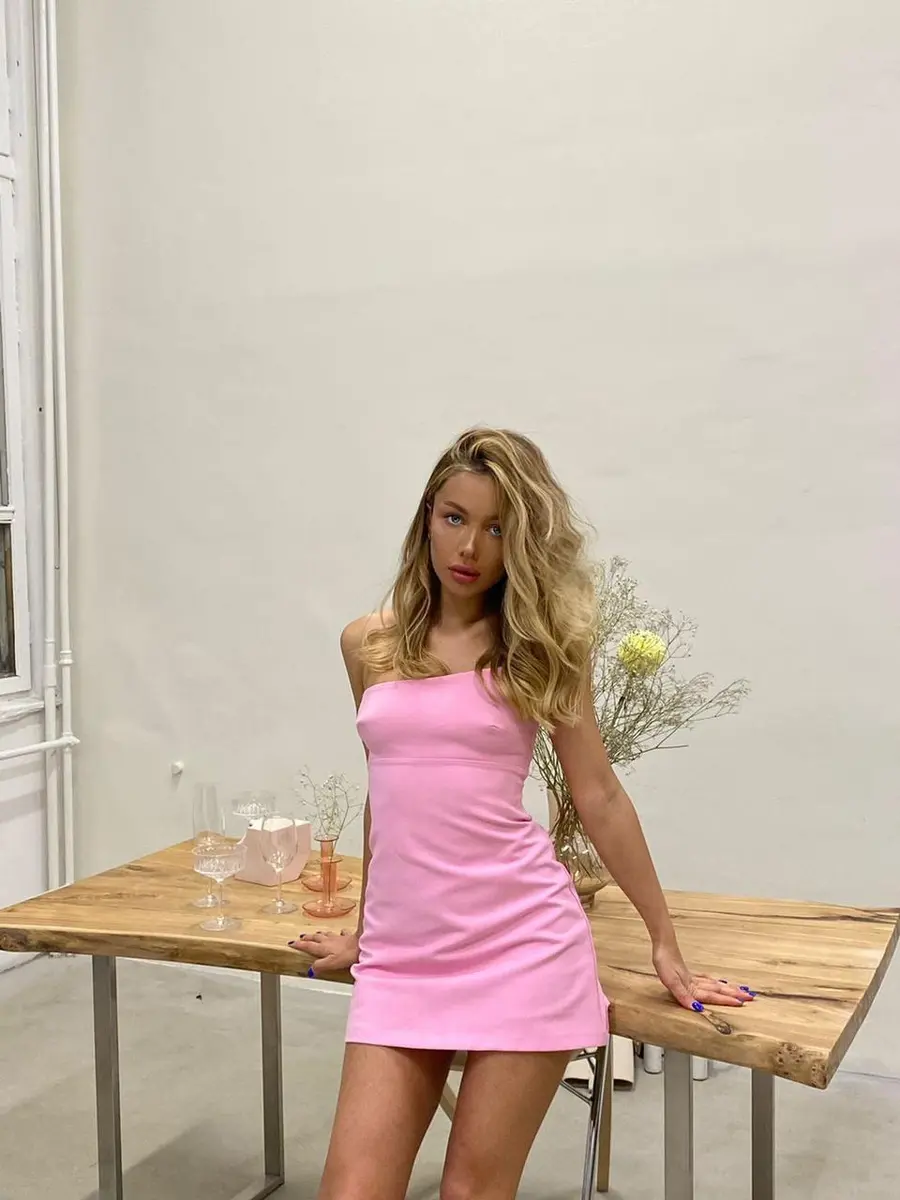 Zemfi escort in Dubai